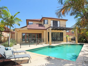 Tarcoola 41 - Five Bedroom Canal Home with Pool